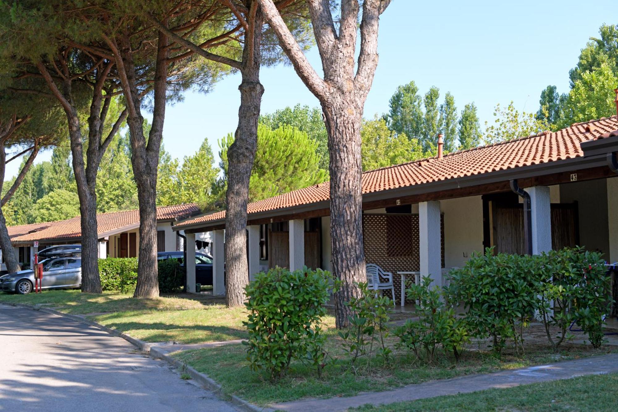 I Tre Moschettieri Camping Village 리도 디 폼포사 외부 사진