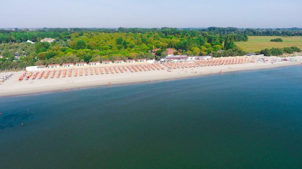I Tre Moschettieri Camping Village 리도 디 폼포사 외부 사진