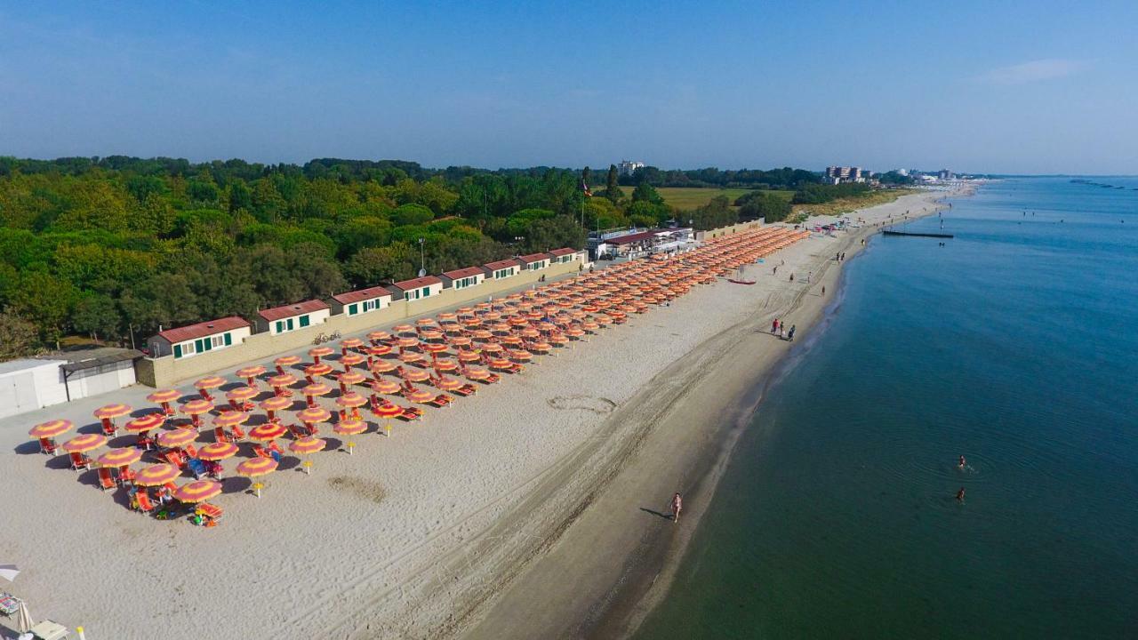 I Tre Moschettieri Camping Village 리도 디 폼포사 외부 사진