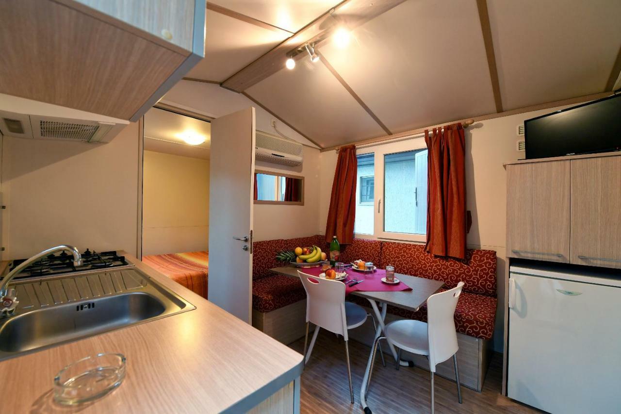 I Tre Moschettieri Camping Village 리도 디 폼포사 외부 사진
