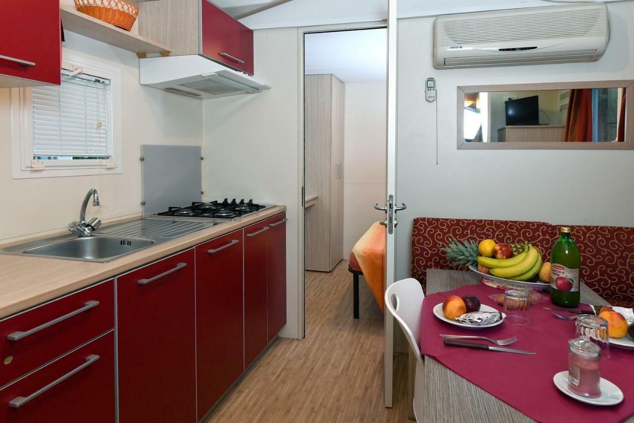 I Tre Moschettieri Camping Village 리도 디 폼포사 외부 사진